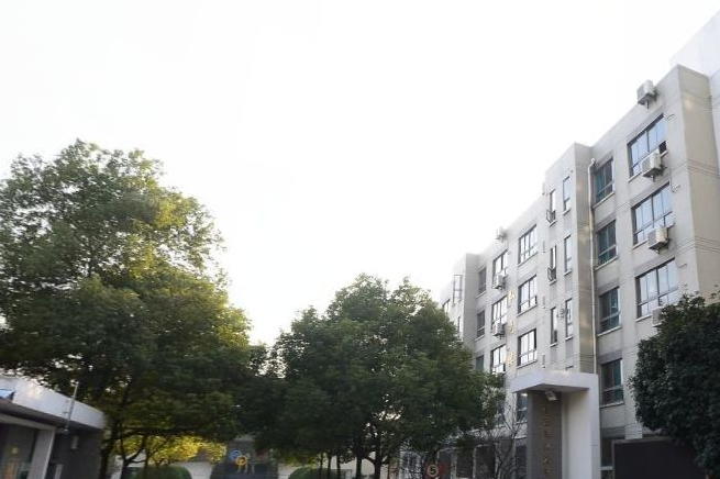 南京市第九中學(xué)地址，乘車路線