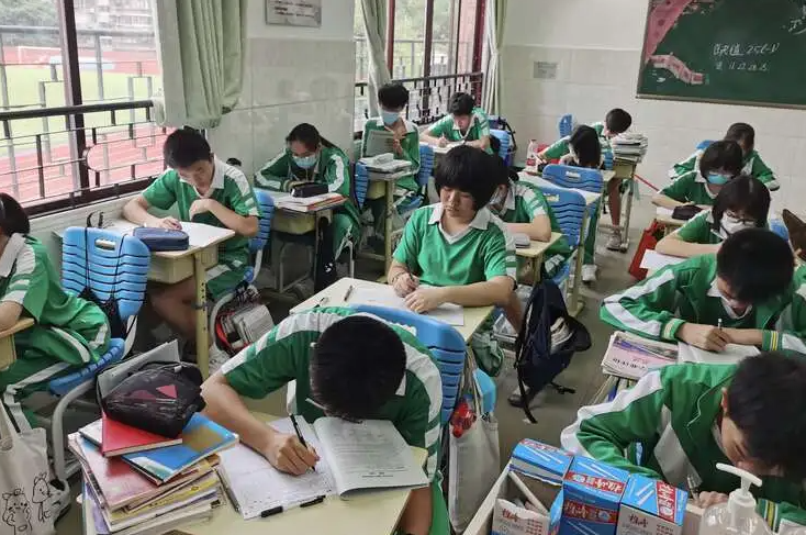 2023年防城港中考成績(jī)?cè)谀睦锊樵?中考成績(jī)查詢?nèi)肟诰W(wǎng)站