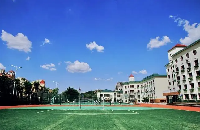 2023年青島銀河學校招生政策
