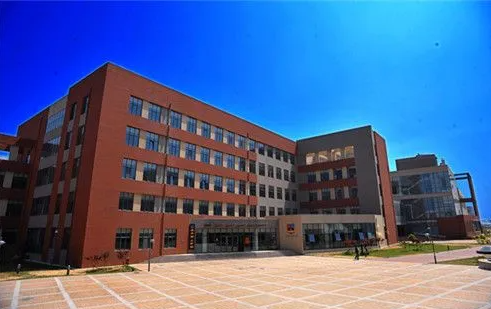 2023年青島國基外語學(xué)校錄取分?jǐn)?shù)線