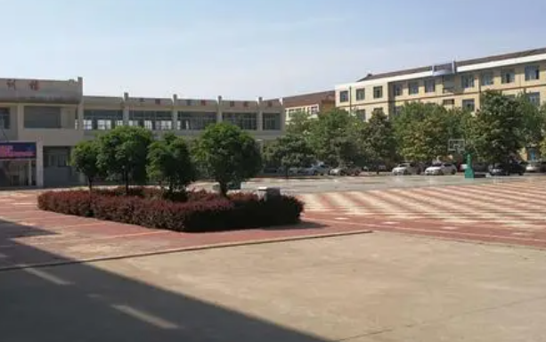 2023寶雞排名前八的計算機學校名單