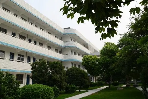常州市武進(jìn)區(qū)湟里高級(jí)中學(xué)怎么樣、好不好