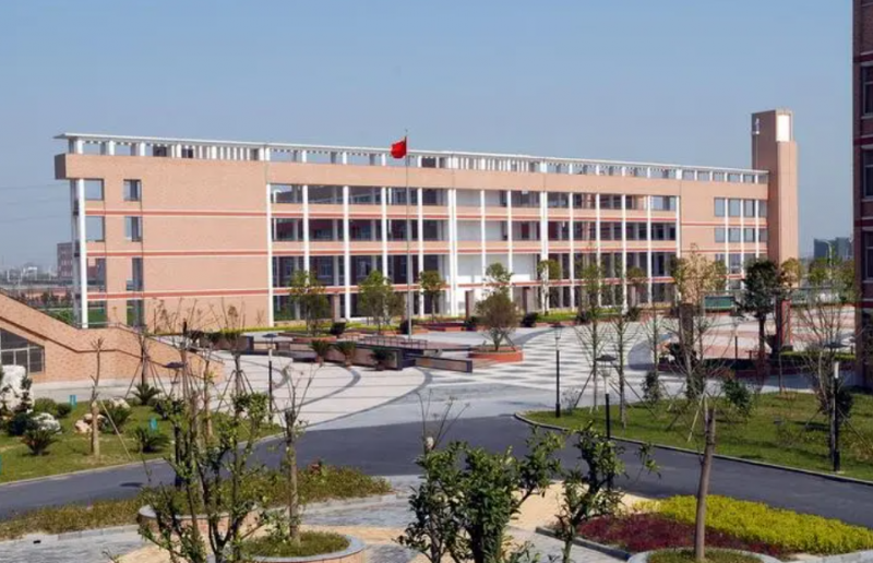 浙江省桐鄉(xiāng)市高級中學(xué)地址，乘車路線