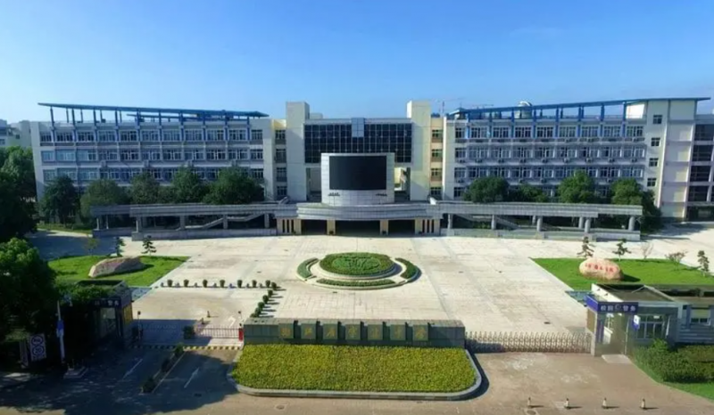 浙江省寧波中學(xué)地址，乘車路線