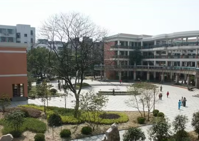 杭州市保俶塔實(shí)驗(yàn)學(xué)校怎么樣、好不好
