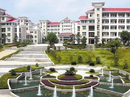 浙江省建德市新安江中學(xué)地址，乘車路線