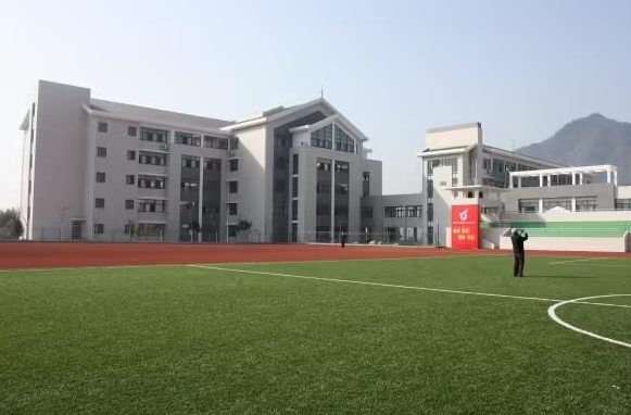臨安區(qū)於潛中學(xué)怎么樣、好不好