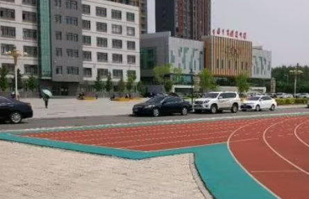 遼寧工貿(mào)學校地址，乘車路線