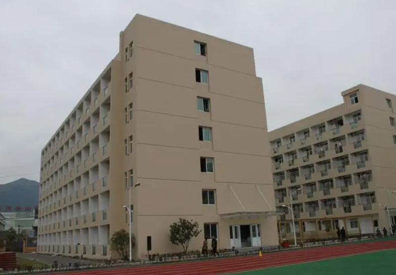 樂清國際外國語學(xué)校地址，乘車路線