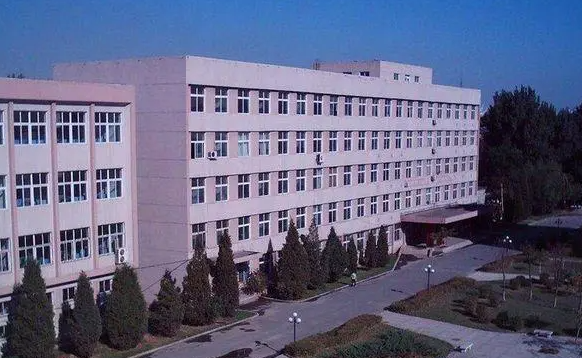 2023鞍山衛(wèi)生學(xué)校招生計劃 招生人數(shù)是多少(附要求、條件、對象)