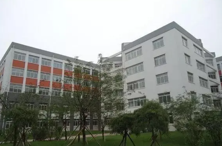 鞍山市藝術(shù)學(xué)校怎么樣、好不好