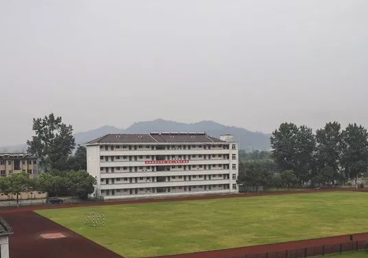 安吉縣高級(jí)中學(xué)怎么樣、好不好