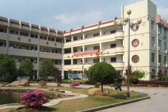 蘭溪市蜀山中學怎么樣、好不好