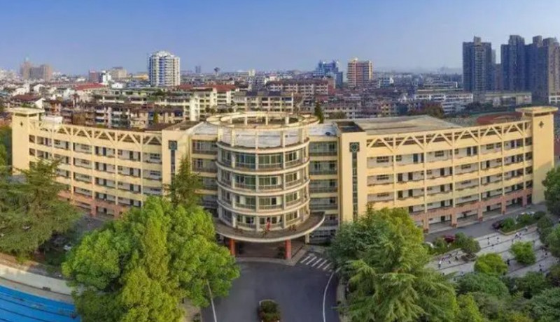 金華市第八中學(xué)地址，乘車路線
