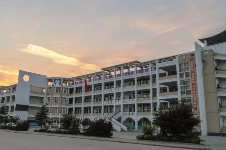 2023寧陵縣高級中學錄取分數(shù)線(2024年參考)