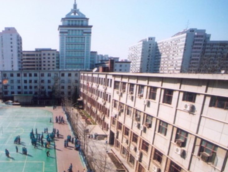 北京市鐵路第二中學(xué)地址，乘車路線