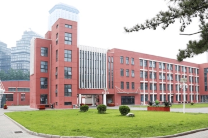 清華大學(xué)附屬中學(xué)朝陽學(xué)校地址，乘車路線