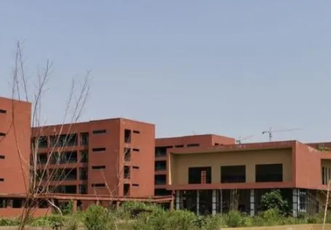 長沙麓山國際實(shí)驗(yàn)學(xué)校怎么樣