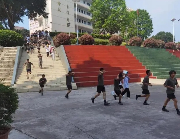 扶綏縣職業(yè)技術(shù)學(xué)校2023年招生錄取分?jǐn)?shù)線（2024參考）