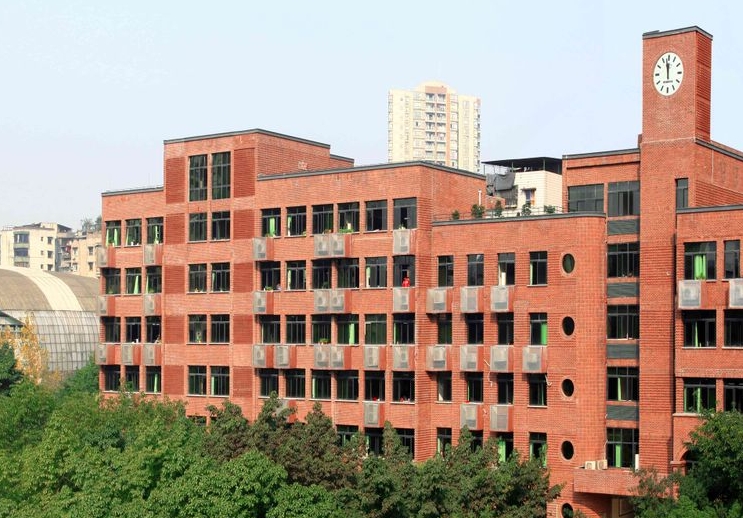 重慶市楊家坪中學(xué)怎么樣、好不好