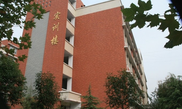 2024漯河市食品工業(yè)中等專業(yè)學校多少錢 漯河市食品工業(yè)中等專業(yè)學校各專業(yè)學費收費標準