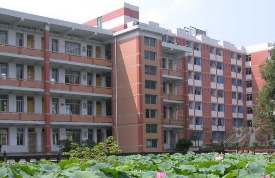 重慶市大足第一中學校地址，乘車路線