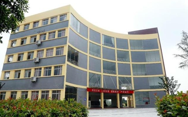 湖北2024年鐵路學(xué)校學(xué)費(fèi)多少