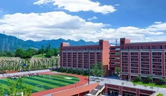 2024巴南育才中學多少錢(學費明細)