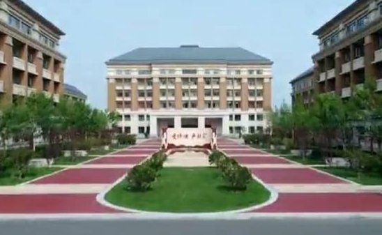 秦皇島市第五中學(xué)地址，乘車路線