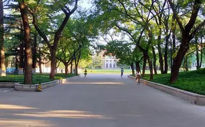 蕪湖機械工程學(xué)校召開2023-2024學(xué)年度第二學(xué)期工作總結(jié)大會