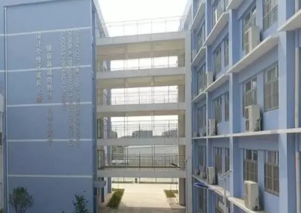邯鄲市弘文中學怎么樣、好不好