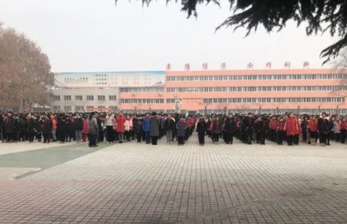 2025邢臺(tái)市第二十六中學(xué)招生計(jì)劃 招生人數(shù)是多少(附要求、條件、對(duì)象)