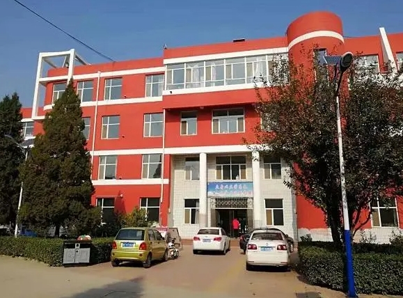 河北滿城中學(xué)地址，乘車路線