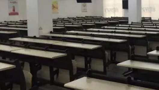 湖南省工業(yè)貿易學校志愿者參加 湖南首屆健康科普館宣傳月活動正式啟動