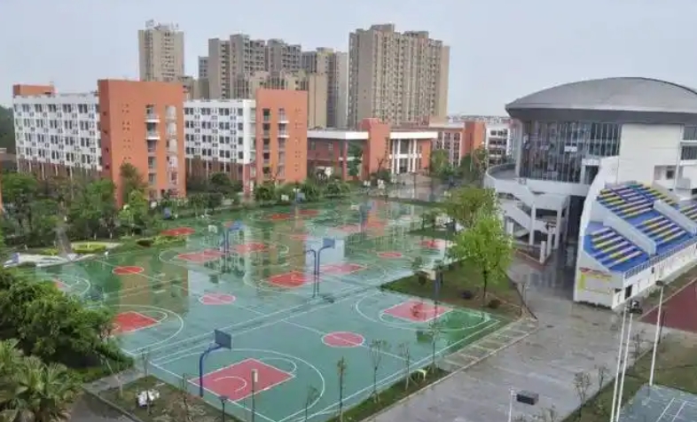 川化中學(xué)地址，乘車路線