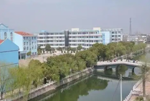 2025石橋中學(xué)多少錢(學(xué)費明細(xì))