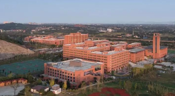 都江堰外實(shí)校怎么樣、好不好