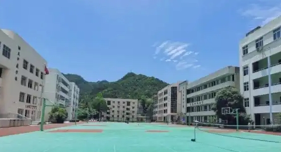 都江堰市玉堂鎮(zhèn)中學地址，乘車路線